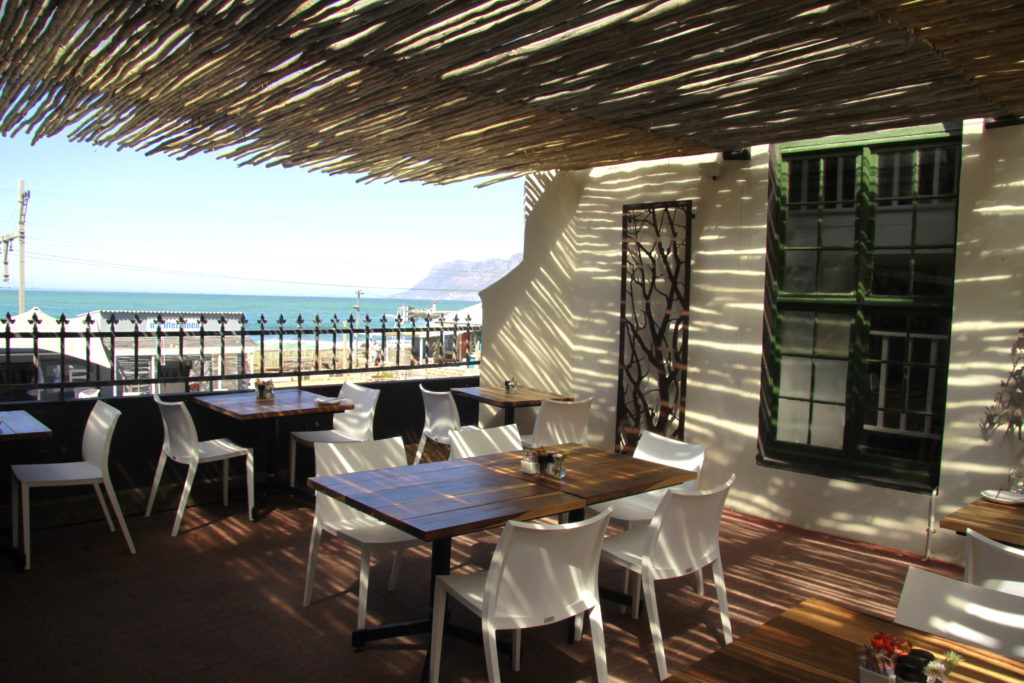 living room and courtyard cafe